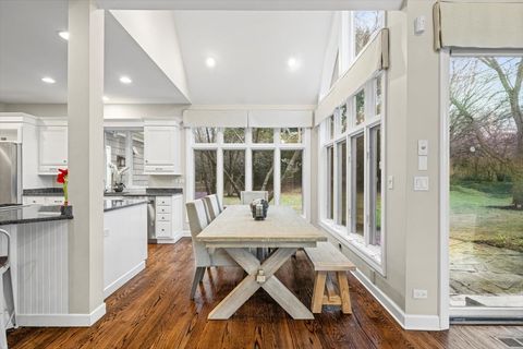 Tiny photo for 530 Oak Knoll Drive, Lake Forest, IL 60045 (MLS # 12547870)