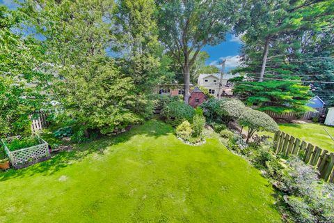 Tiny photo for 111 S Brighton Place, Arlington Heights, IL 60004 (MLS # 12569726)