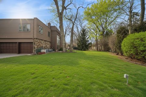Tiny photo for 990 Heather Road, Deerfield, IL 60015 (MLS # 12565558)
