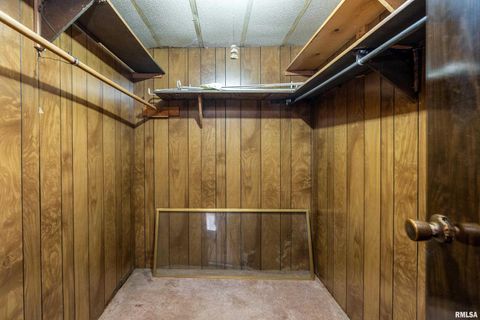 Tiny photo for 208 W PENNSYLVANIA Avenue, Pittsburg, IL 62974 (MLS # EB460344)