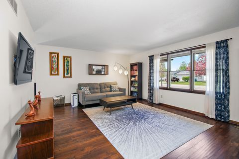 Tiny photo for 434 Meadows Road S, Bourbonnais, IL 60914 (MLS # 12619763)