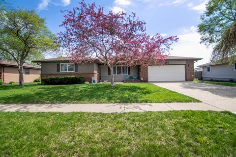Photo of 434 Meadows Road S, Bourbonnais, IL 60914 (MLS # 12619763)