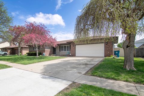 Tiny photo for 434 Meadows Road S, Bourbonnais, IL 60914 (MLS # 12619763)