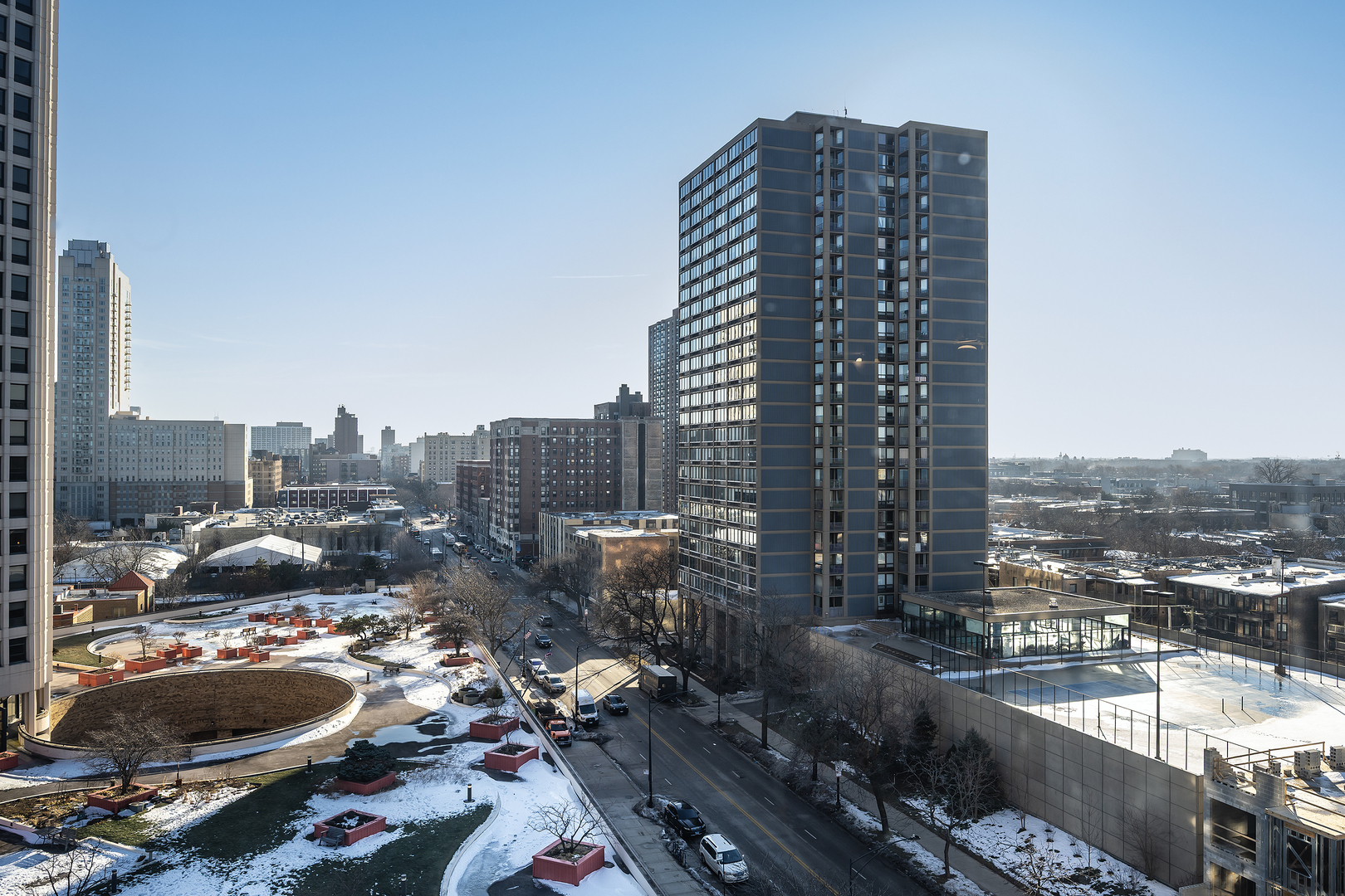 5415 N Sheridan Road 1015