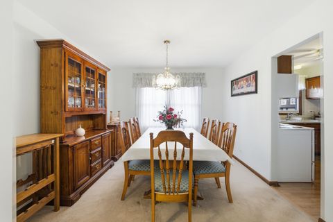 Tiny photo for 1641 Missouri Drive, Elk Grove Village, IL 60007 (MLS # 12612785)