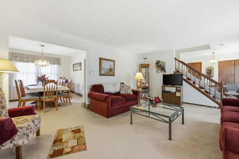 Tiny photo for 1641 Missouri Drive, Elk Grove Village, IL 60007 (MLS # 12612785)