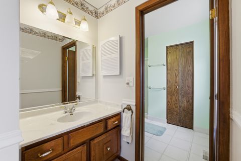 Tiny photo for 1641 Missouri Drive, Elk Grove Village, IL 60007 (MLS # 12612785)