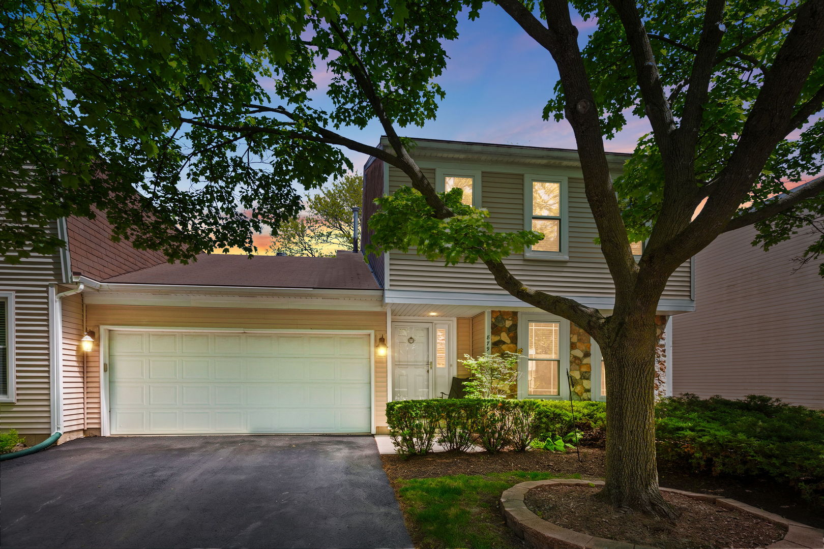879 Burgess Circle