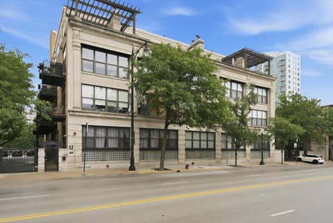 Tiny photo for 1525 S Michigan Avenue #212, Chicago, IL 60605 (MLS # 12731725)