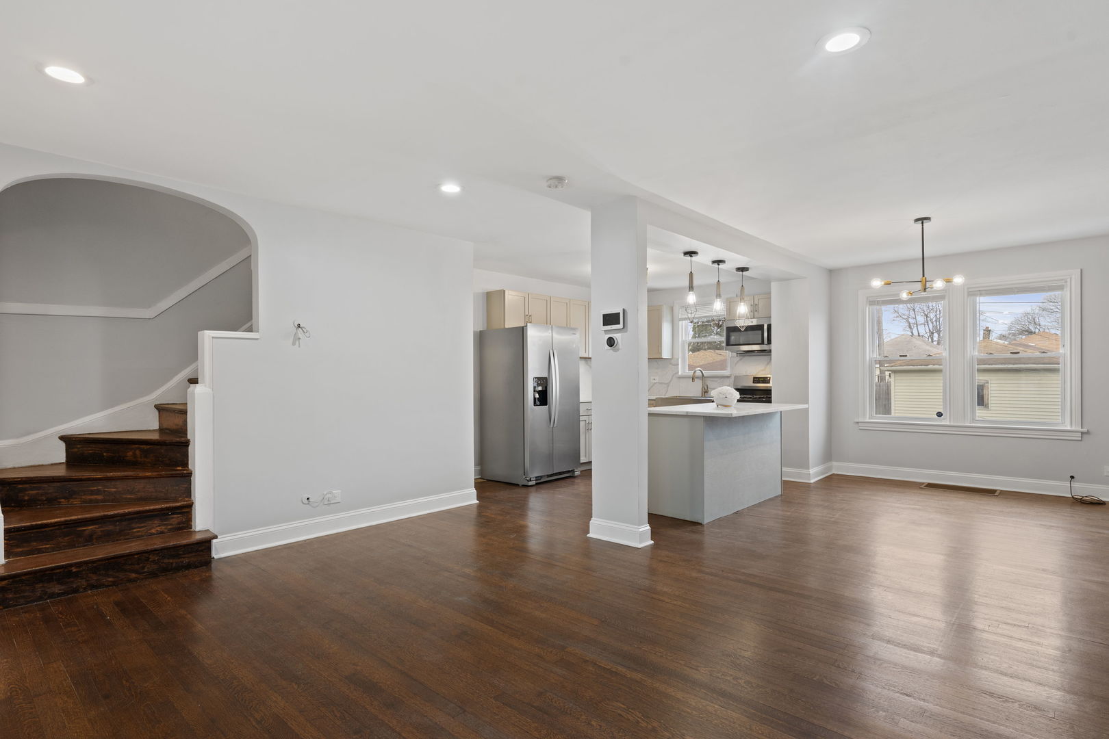 9534 S Avalon Avenue