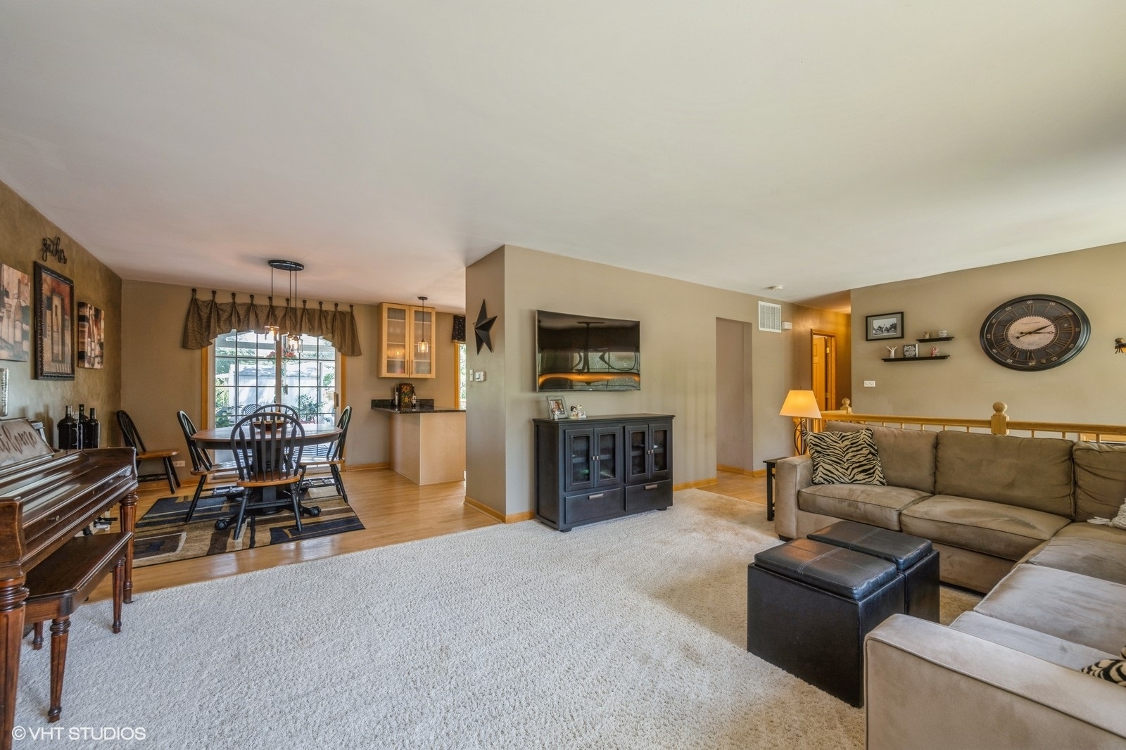 3725 Lexington Drive