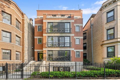 663 W Wellington Avenue 1 Chicago IL 60657