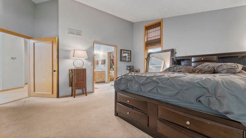 Single Family Residence in Rockford IL 1341 Albany Lane 20.jpg