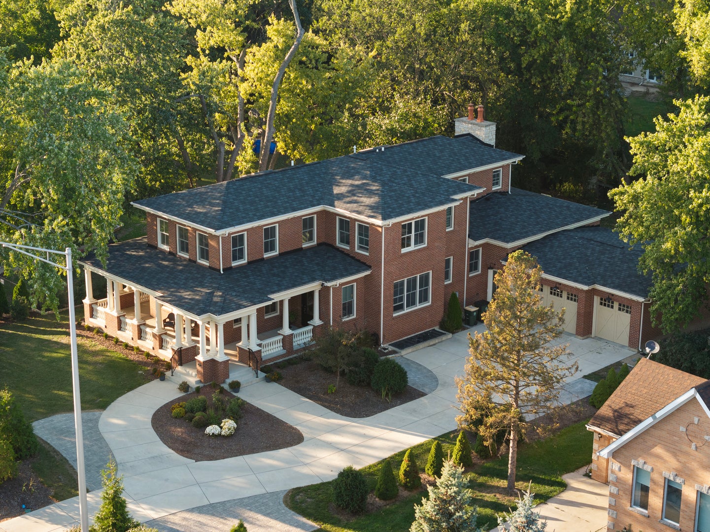 326 E Central Road