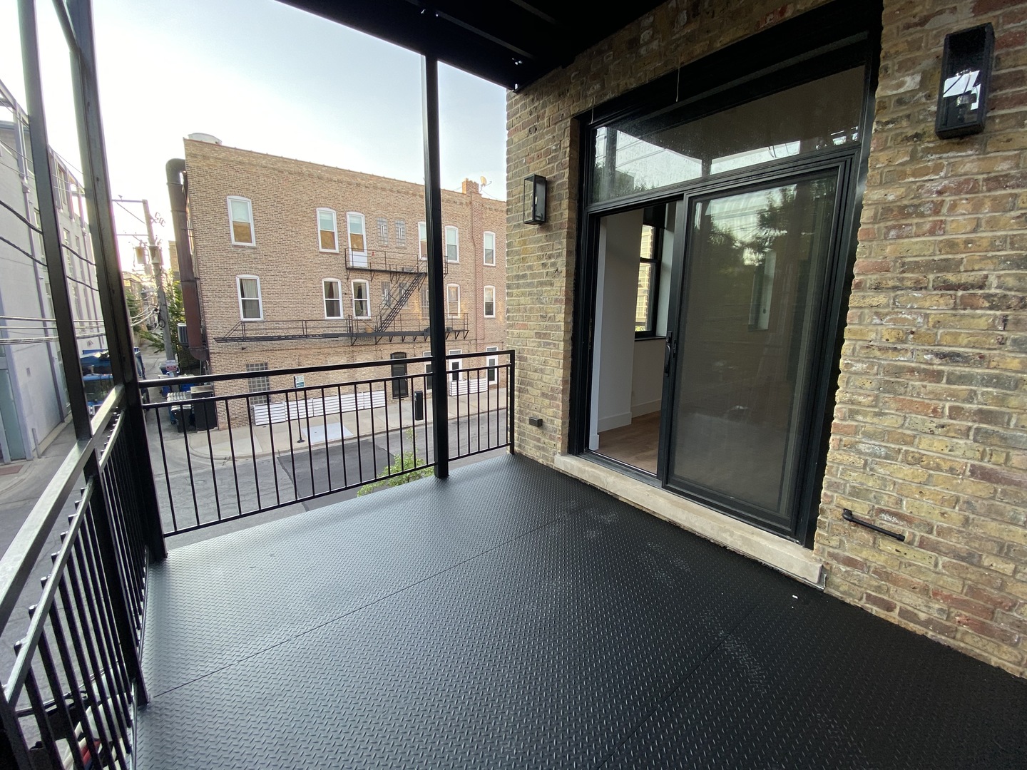 1900 W North Avenue 3R