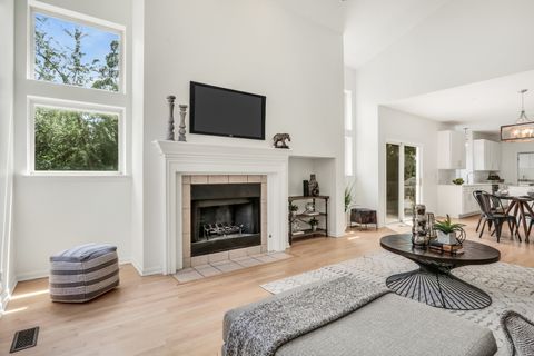 Tiny photo for 699 Snow Cap Court, Gurnee, IL 60031 (MLS # 12478230)