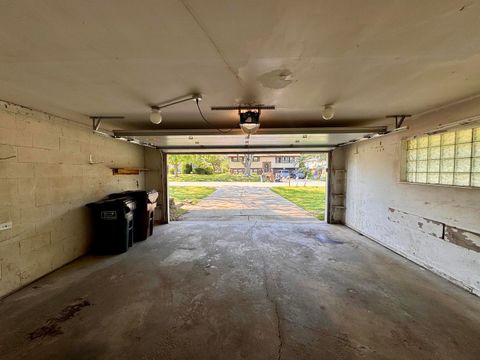 Tiny photo for 425 Cottonwood Road, Frankfort, IL 60423 (MLS # 12485086)