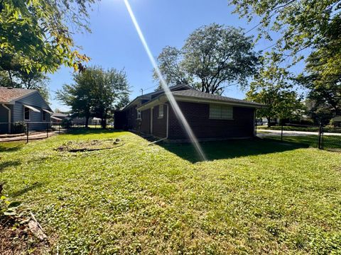 Tiny photo for 425 Cottonwood Road, Frankfort, IL 60423 (MLS # 12485086)