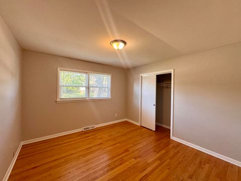 Tiny photo for 425 Cottonwood Road, Frankfort, IL 60423 (MLS # 12485086)