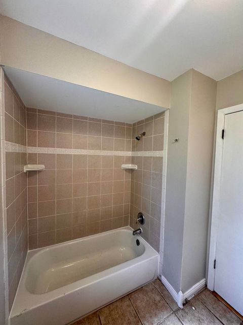 Tiny photo for 425 Cottonwood Road, Frankfort, IL 60423 (MLS # 12485086)