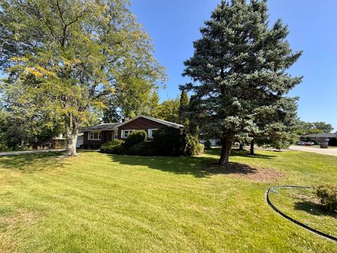 Tiny photo for 425 Cottonwood Road, Frankfort, IL 60423 (MLS # 12485086)
