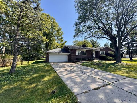 Tiny photo for 425 Cottonwood Road, Frankfort, IL 60423 (MLS # 12485086)