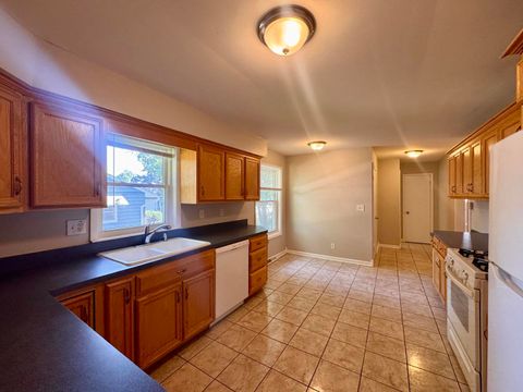 Tiny photo for 425 Cottonwood Road, Frankfort, IL 60423 (MLS # 12485086)