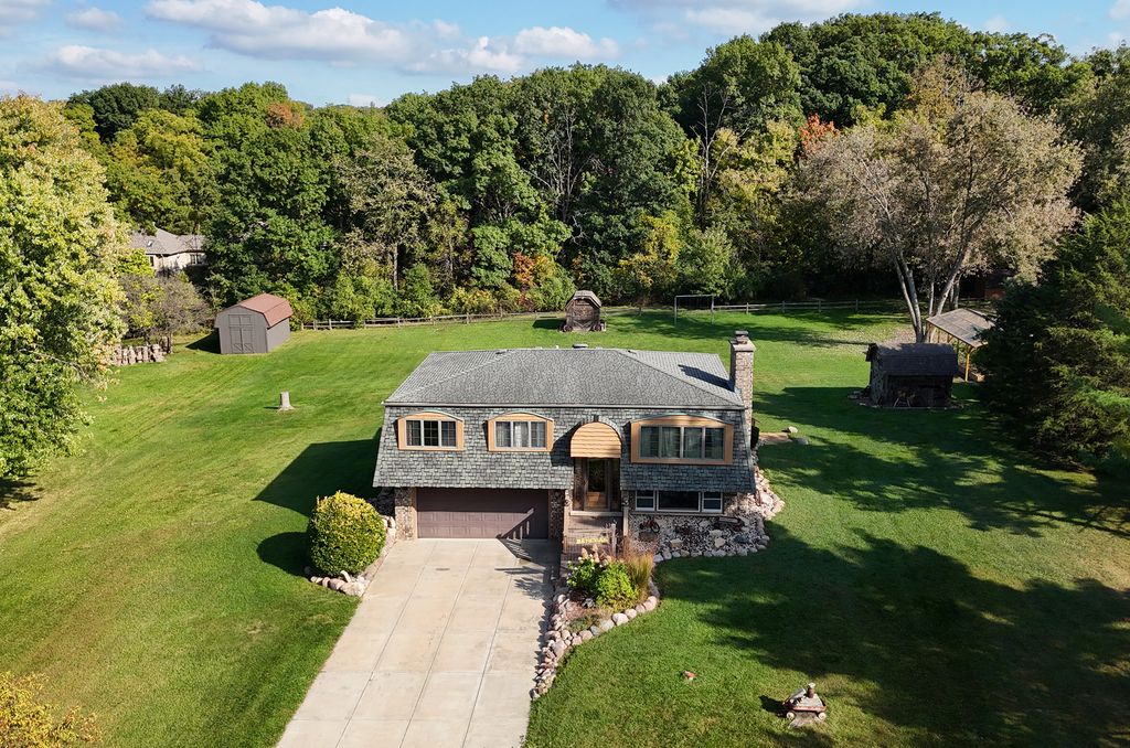 Photo for 16753 S Bell Road, Homer Glen, IL 60491 (MLS # 12508162)