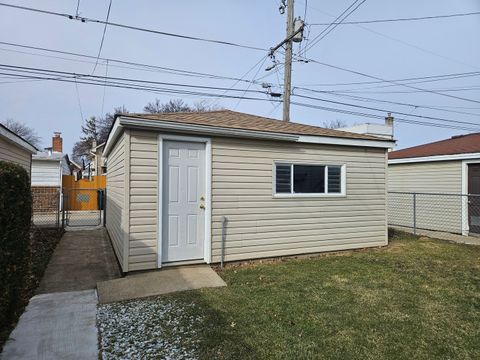 Tiny photo for 2340 Harvey Avenue, Berwyn, IL 60402 (MLS # 12576646)