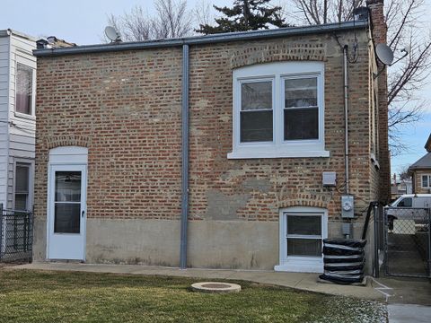 Tiny photo for 2340 Harvey Avenue, Berwyn, IL 60402 (MLS # 12576646)