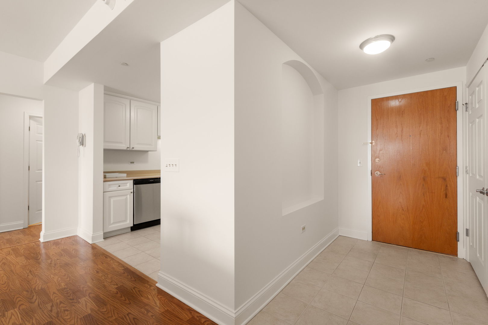 125 N Buffalo Grove Road 104