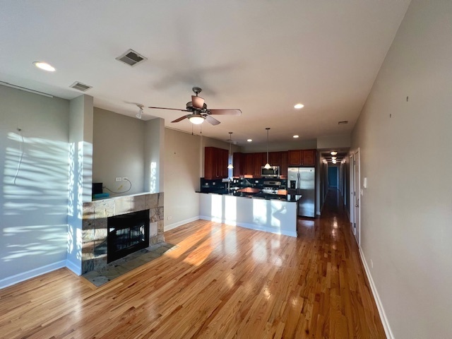 4135 N KEDVALE Avenue 301