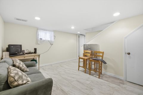 Tiny photo for 9131 Newcastle Avenue, Morton Grove, IL 60053 (MLS # 12513932)