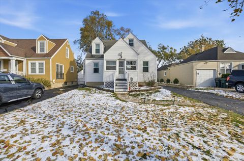 Tiny photo for 9131 Newcastle Avenue, Morton Grove, IL 60053 (MLS # 12513932)
