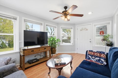 Tiny photo for 9131 Newcastle Avenue, Morton Grove, IL 60053 (MLS # 12513932)