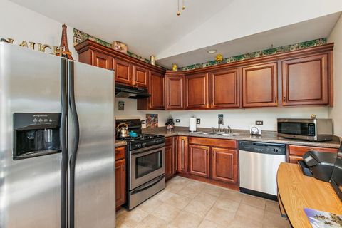 Tiny photo for 910 Division Street, Barrington, IL 60010 (MLS # 12639378)