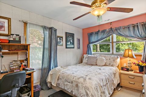 Tiny photo for 910 Division Street, Barrington, IL 60010 (MLS # 12639378)