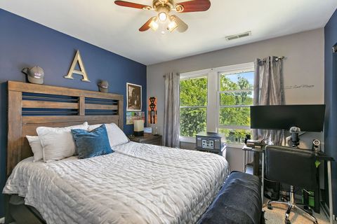 Tiny photo for 910 Division Street, Barrington, IL 60010 (MLS # 12639378)