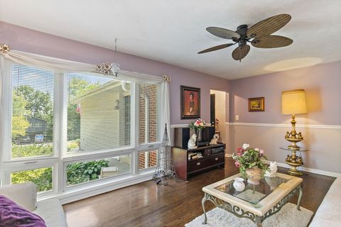 Tiny photo for 910 Division Street, Barrington, IL 60010 (MLS # 12639378)