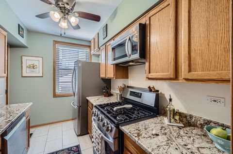 Tiny photo for 28 S 6th Avenue #1D, La Grange, IL 60525 (MLS # 12465305)