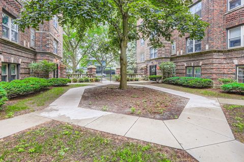 Tiny photo for 28 S 6th Avenue #1D, La Grange, IL 60525 (MLS # 12465305)