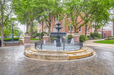 Tiny photo for 28 S 6th Avenue #1D, La Grange, IL 60525 (MLS # 12465305)