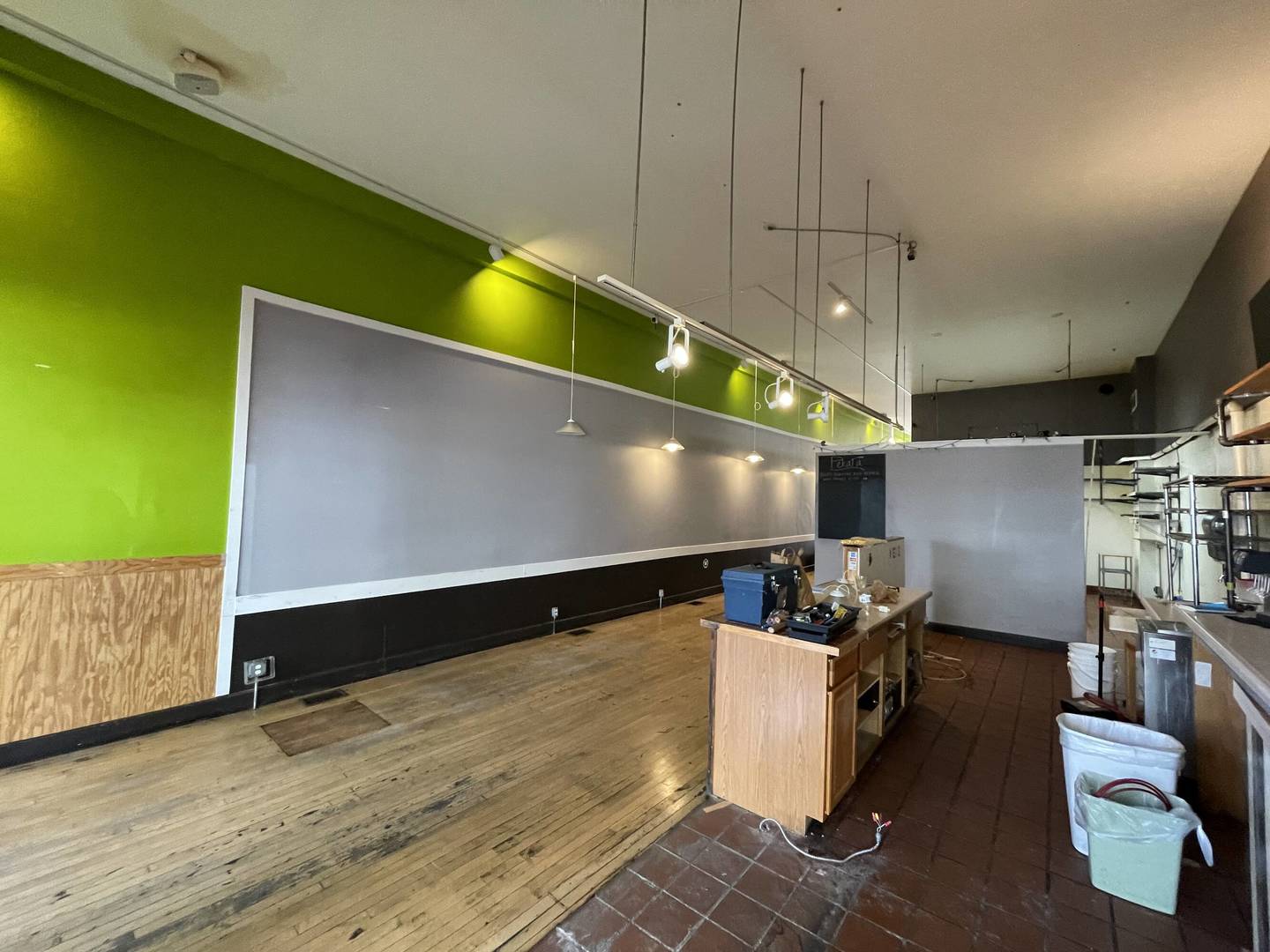 116 N Neil Street