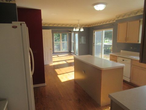 Tiny photo for 600 Brookstone Road, Grayslake, IL 60030 (MLS # 12492926)