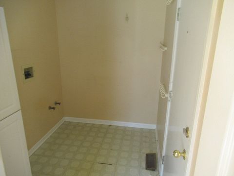 Tiny photo for 600 Brookstone Road, Grayslake, IL 60030 (MLS # 12492926)