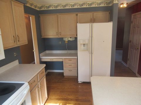 Tiny photo for 600 Brookstone Road, Grayslake, IL 60030 (MLS # 12492926)