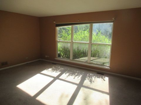 Tiny photo for 600 Brookstone Road, Grayslake, IL 60030 (MLS # 12492926)