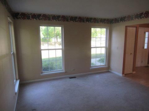 Tiny photo for 600 Brookstone Road, Grayslake, IL 60030 (MLS # 12492926)