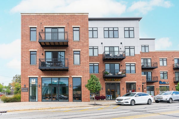 246 GREEN BAY RD APT 404, HIGHWOOD, IL 60040 - Image 871bb0cfb2912dd4570871a0ba28e09e/3861825903