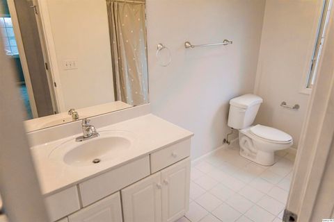 Tiny photo for 2501 Lindsey Court, Quincy, IL 62305 (MLS # 12543951)